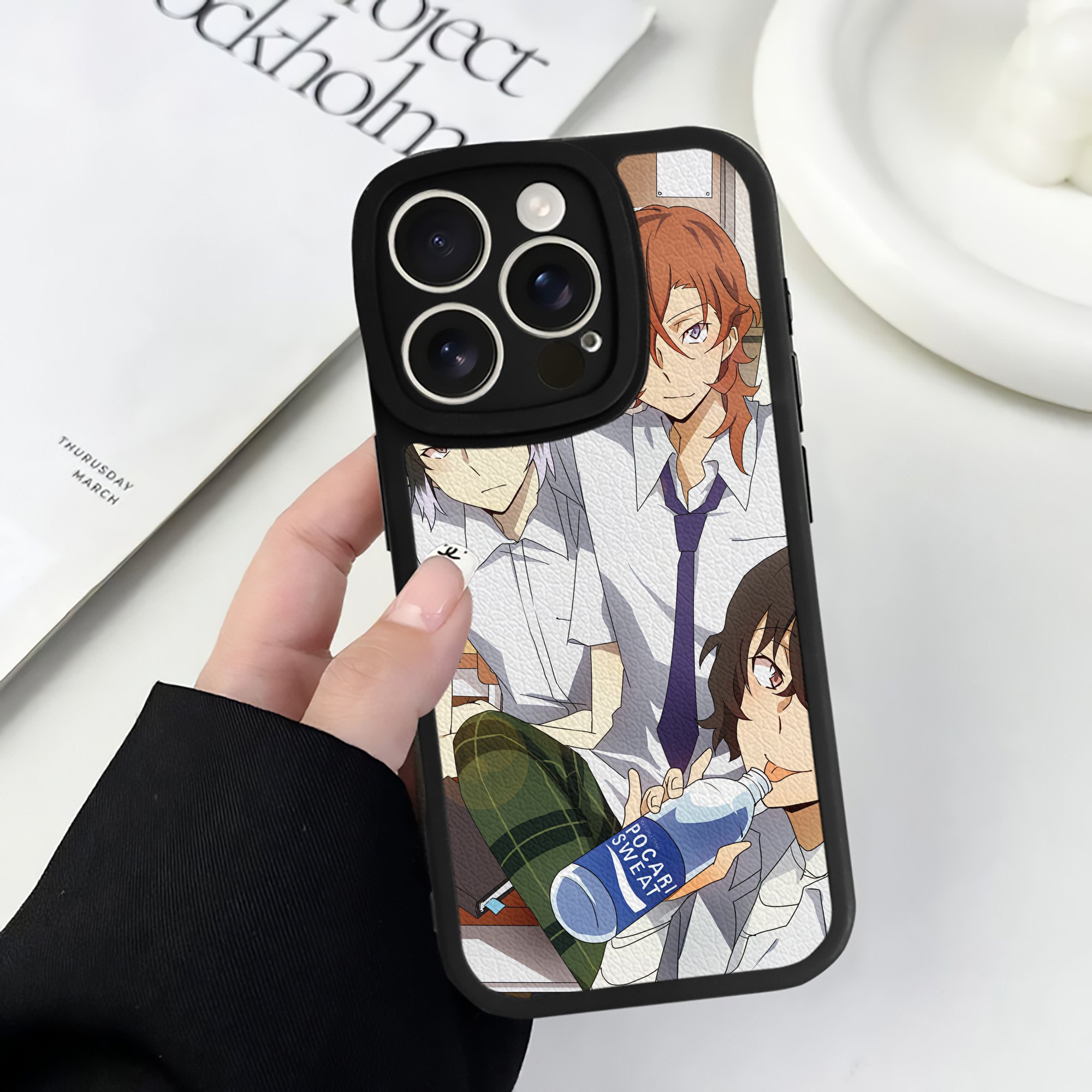 （画像用） 文豪ストレイドッグス Bungo Stray Dogs 【iPhone 16シリーズ対応】シリコンスマホケース（レザー調） 材質：シリコン